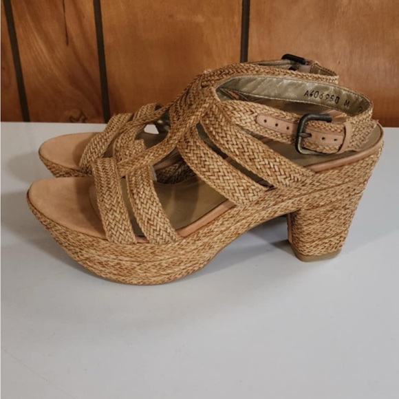 Stuart Weitzman Women’s Size 9 Weavit Platform Sandals EUC** - Picture 5 of 9
